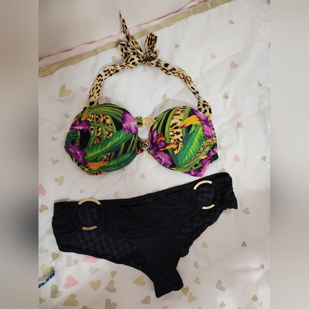 Victoria's Secret Bombshell Add-2-Cup Push-Up Super Push-Up Bikini Set - Picture 2 of 10